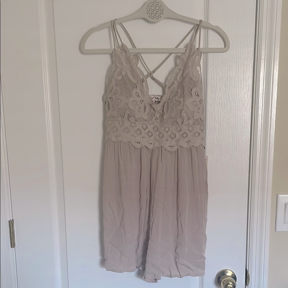 NWT Vine and Valley Coffee Colored Lace Overlay Shorts Romper